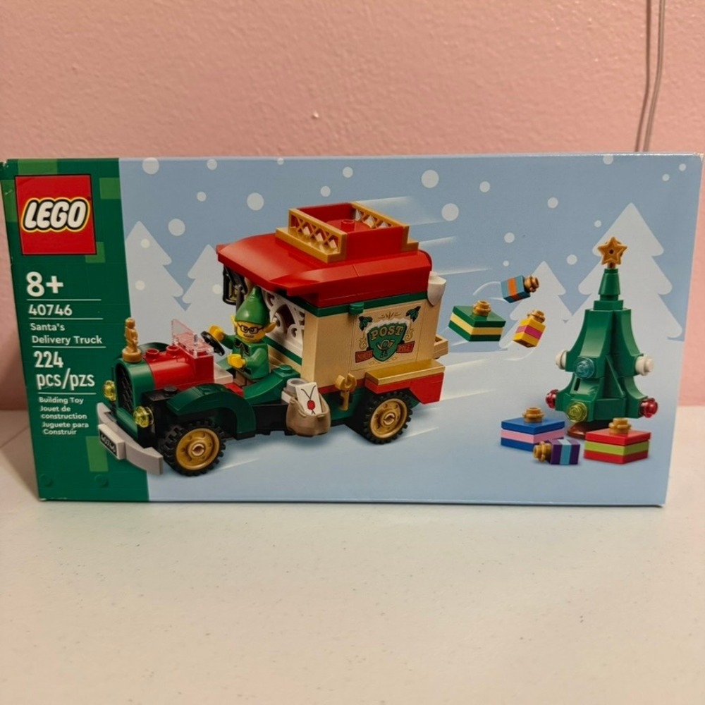 LEGO 40746 Santa's Delivery Truck Christmas Holiday Building Set 224 Pcs NEW